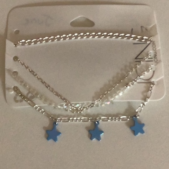 Claire’s Icing Bundle of 2 Bracelet Sets & 1 Glass Pearl Hair Clips Set of 6 New - Picture 2 of 4